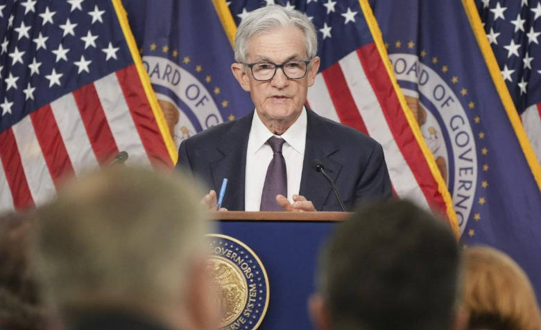 Fed Để Lãi Suất Không Đổi, Bitcoin Vượt Mốc 98.000 USD: Thị Trường Dẫn Lối Tương Lai